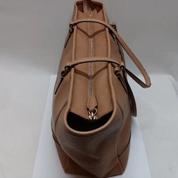 Coach East West City Tote Bag F23576 Tan Beige Saffiano Leather Shoulderbag GUC - Picture 2 of 16